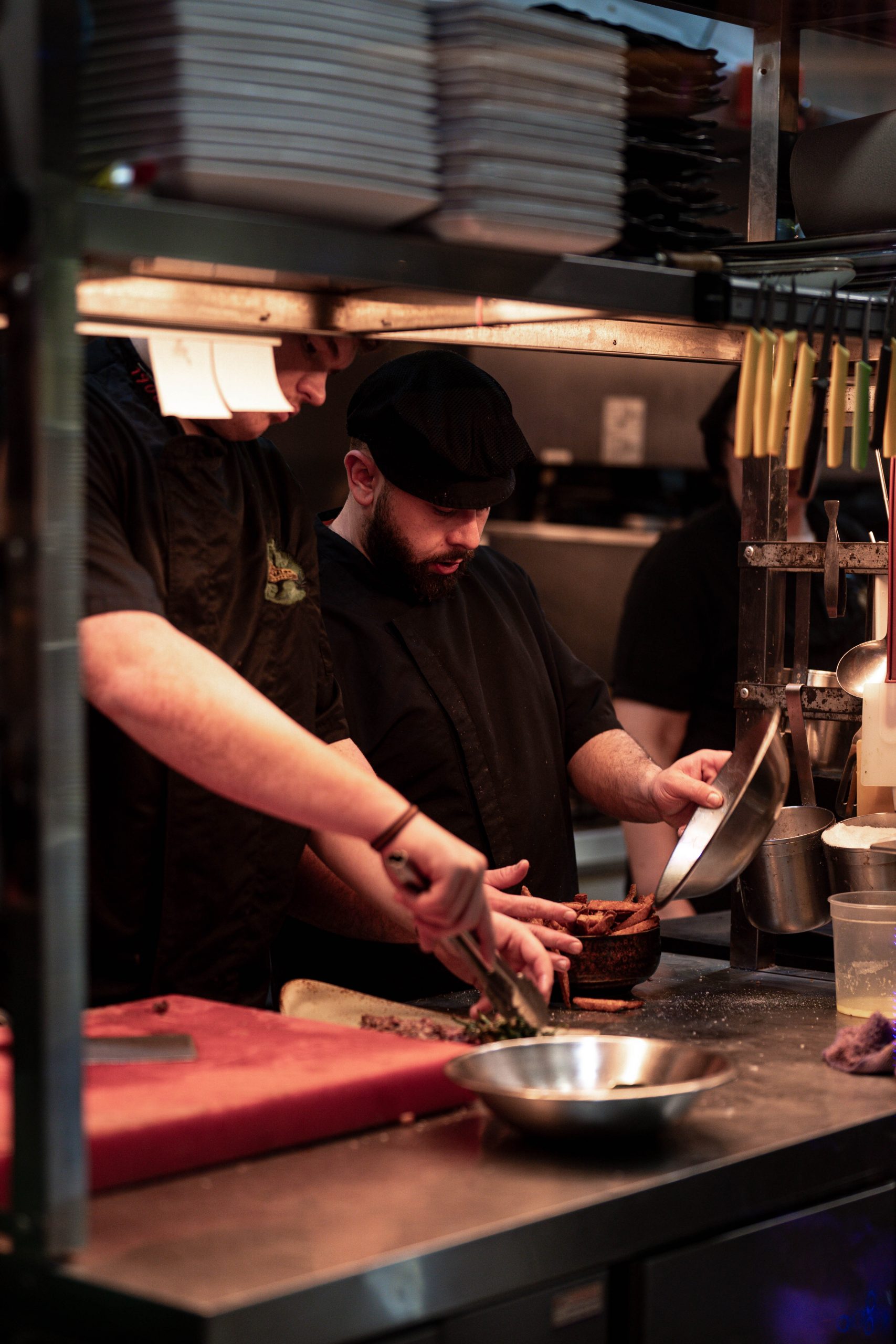 Equipo y cocina de Selvática Restaurant